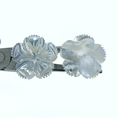4pc 28mm Hand Carved White Mother of Pearl 5-petal Flower Pendants WM-0205