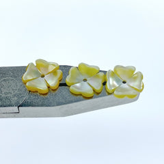 10pc Clover Flower Beads Yellow Mother Of Pearl 10mm Hand Carved Charms YM-0001