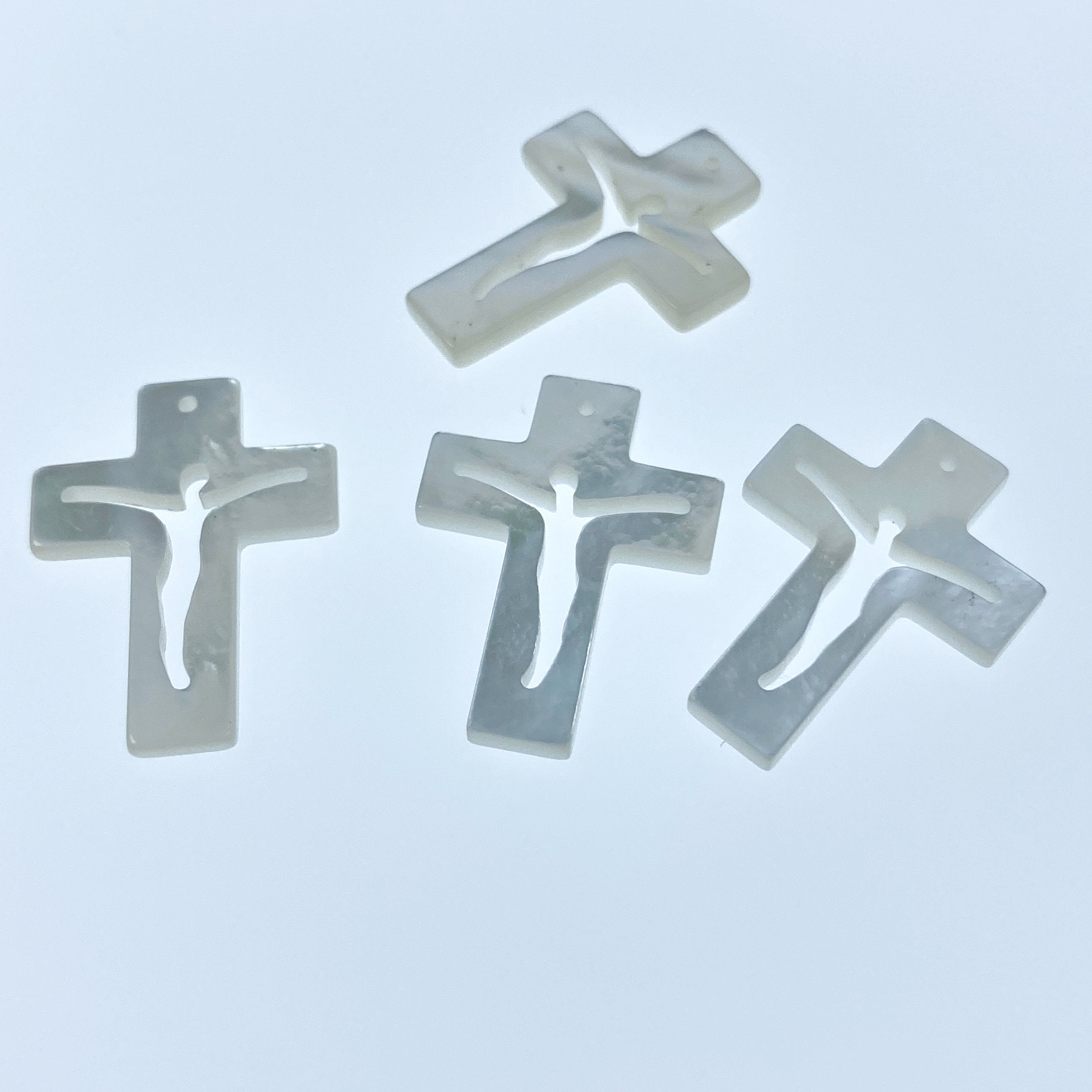 2pc Jesus Cross Mother Of Pearl Beads Charms 21mm Hand Carved Organic Natural Shell For DIY Jewelry Earring Making Religious Beads WM-0158