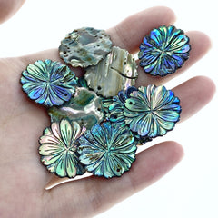 2pc 22mm Natural Abalone Shell Hand Carved Daisy Flower Pendants AB-0022