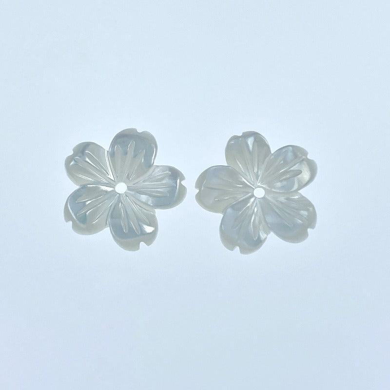 Hawaiian Flower Beads White Mother Of Pearl 12mm Hand Carved WM-0151