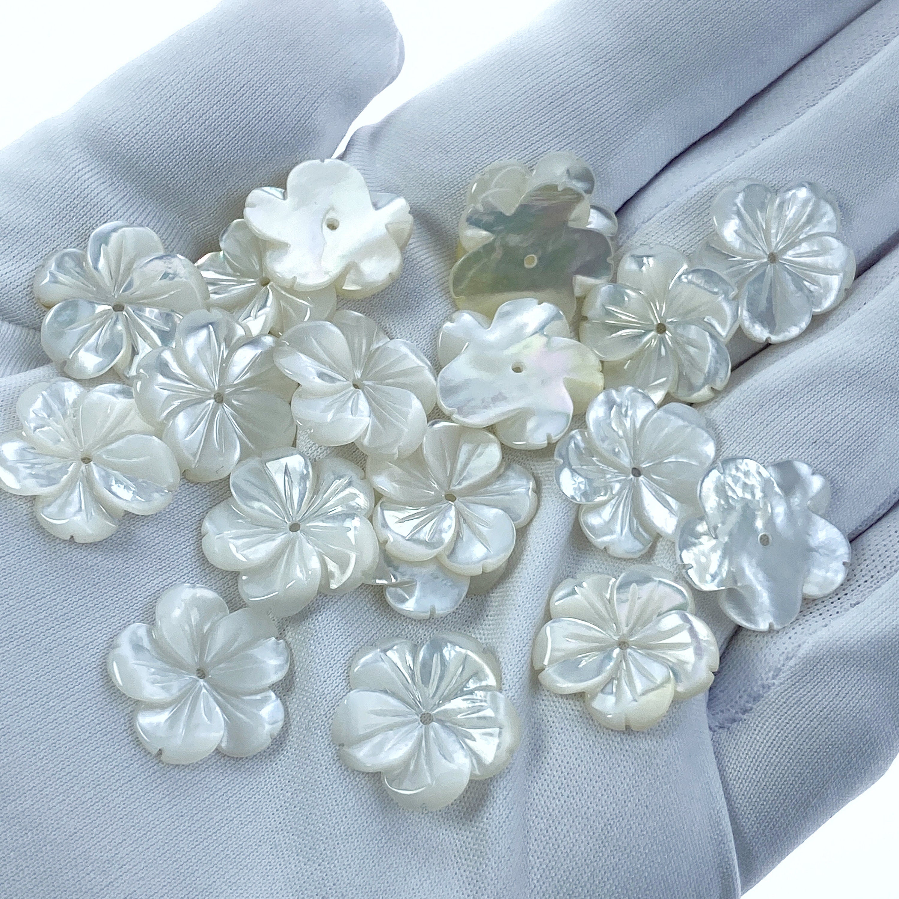 10pc Hand Carved Flower Beads Mother Of Pearl 15mm White Oyster Shell DIY Bridal Jewelry Earring Making Natural Organic Handmade WM-0133