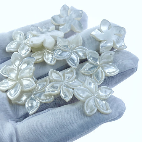 6pc Plumeria Flower White Mother Of Pearl Beads Charms Pendants For Jewelry Earring Making 21mm Hand Carved Hawaii Tropical Flowers WM-0140