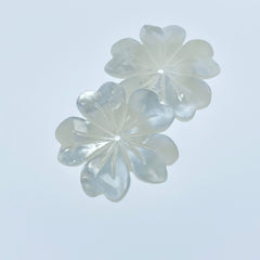 6pc 20mm Hand Carved White Mother of Pearl 5-petal Flower Beads WM-0117