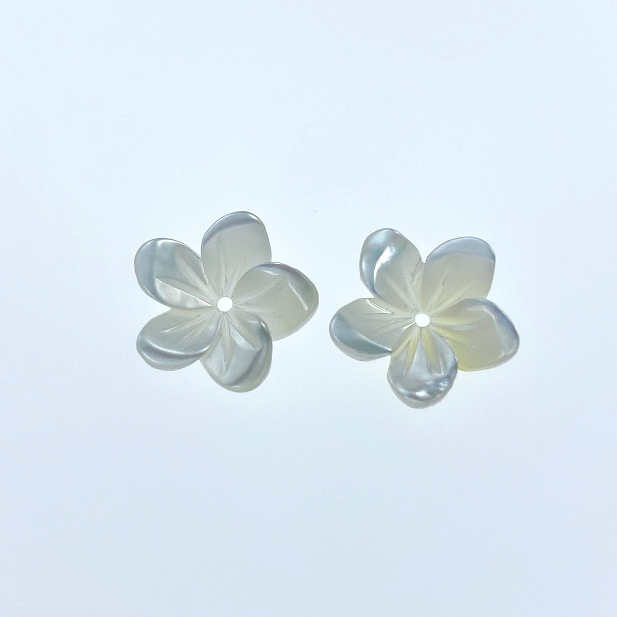 10pc Tropical 5 Petal Flower White Mother of Pearl Beads 10mm Hawaiian Minimalist Design For Earrings Jewelry Making WM-0034