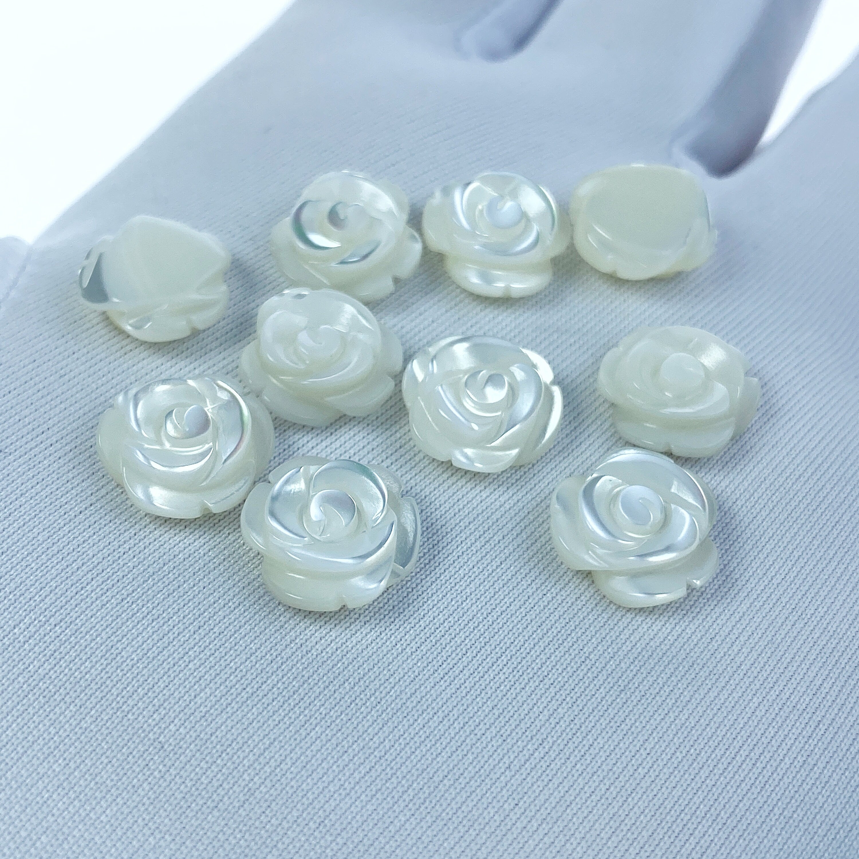 10pc Rose Flower Beads White Mother Of Pearl 10mm Hand Carved WM-0013