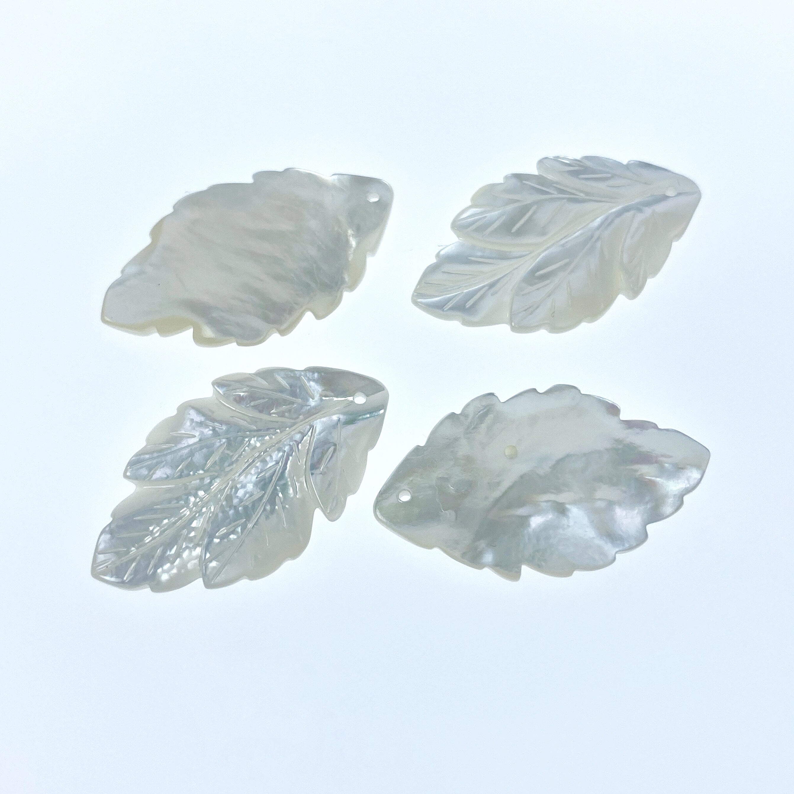 2pc 18mm x 30mm White Mother of Pearl Hand Carved Leaf Pendants WM-0216