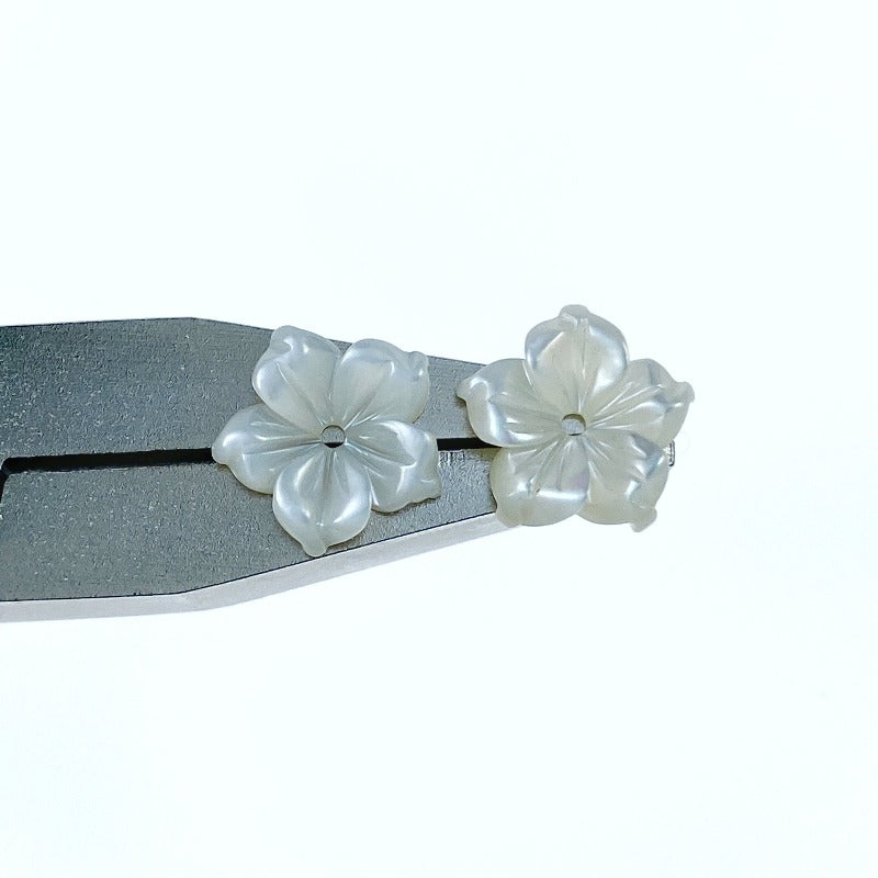 Buy Bauhinia Flower Beads White Mother Of Pearl NaturalPearlStore.com