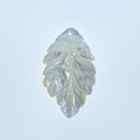 2pc 18mm x 30mm White Mother of Pearl Hand Carved Leaf Pendants WM-0216