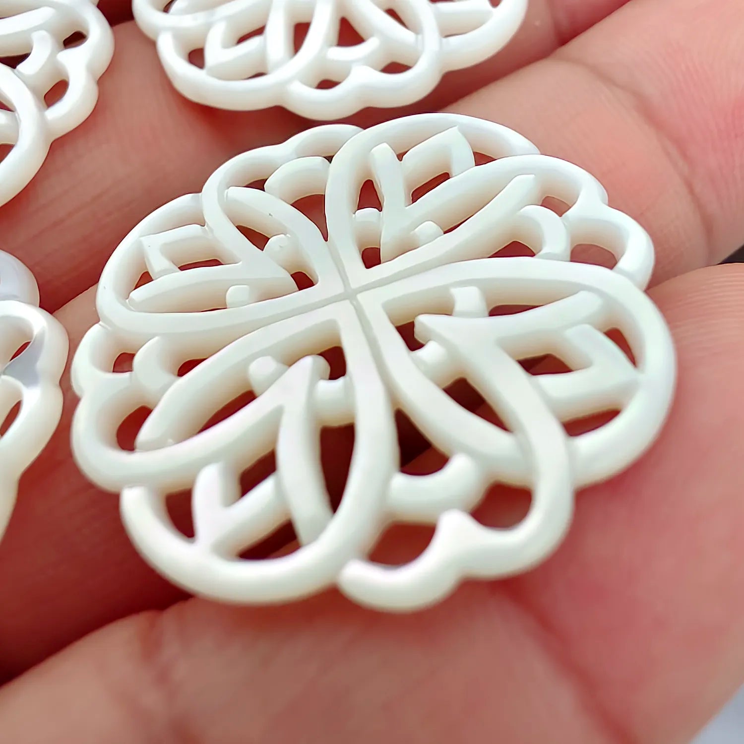 Rosette Flower Beads White Mother Of Pearl Round Filigree WM-0074